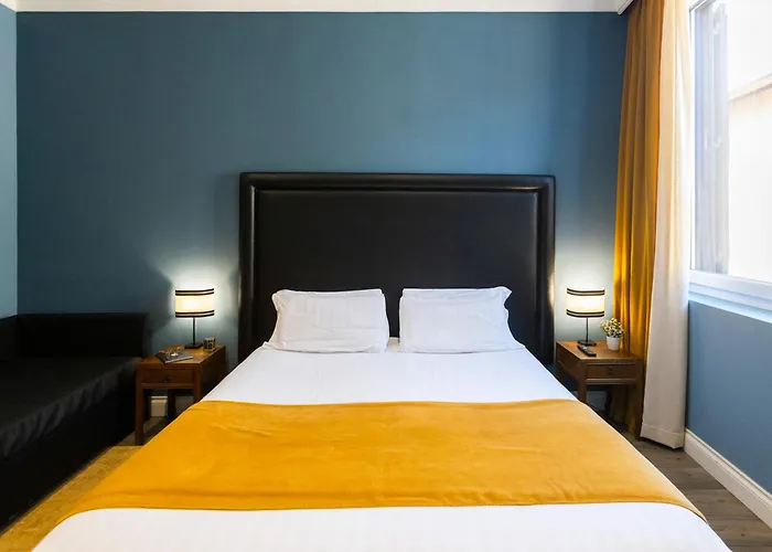 Oda ve Kahvaltı Jb Relais- Campo De' Fiori 4*